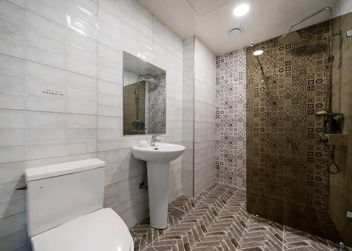 Au Hotel *