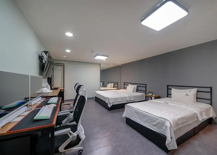 Au Hotel *